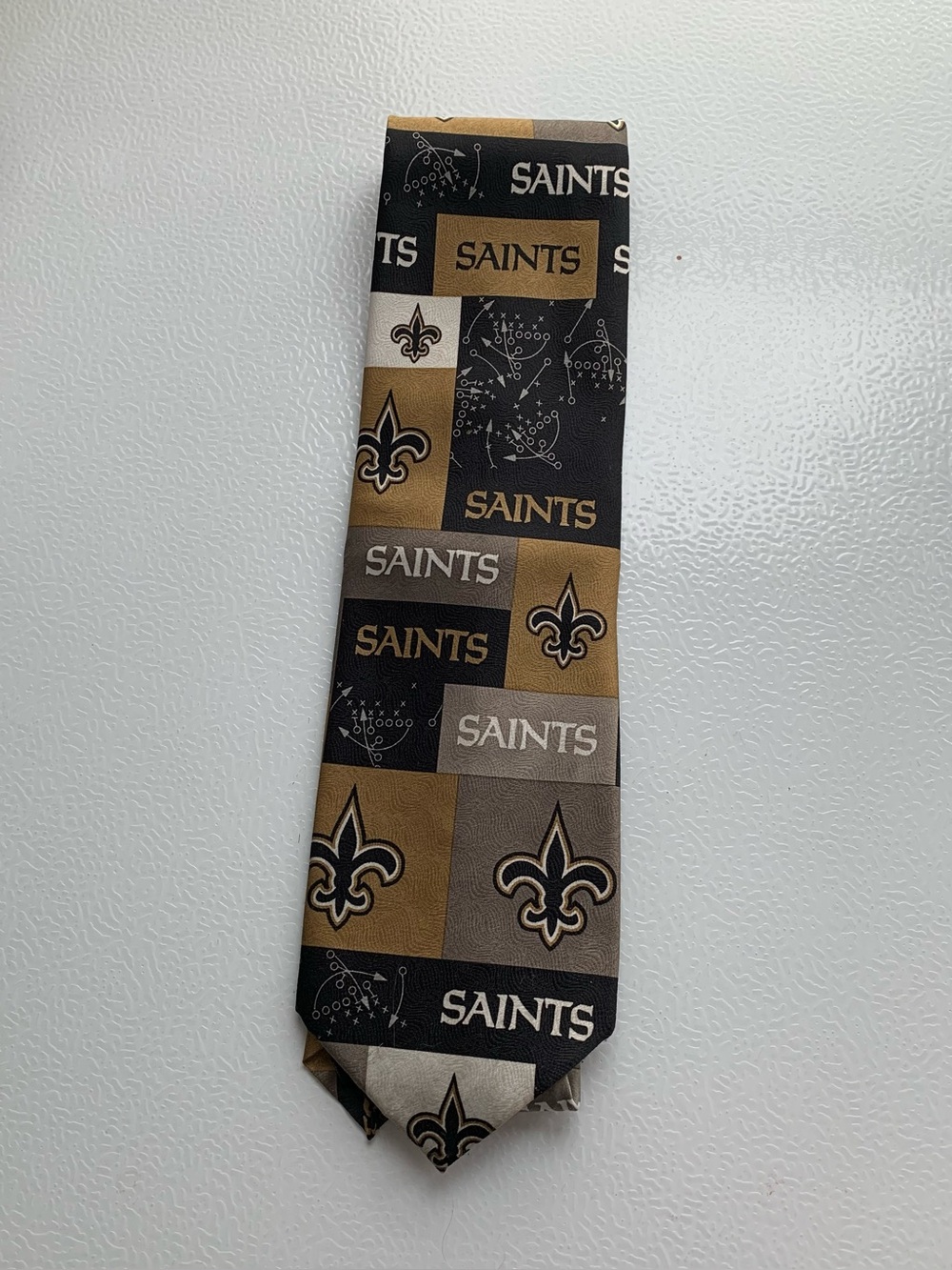 NFL New Orleans Saints Neck Tie (Pre-owned) Block And Play